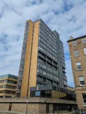 40 George Sq